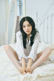 黑暗荣耀李莎拉多人运动